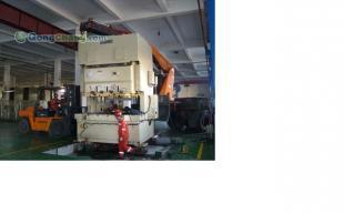 上海普陀區吊車出租與設備搬運 工業機器人制造的高效協作